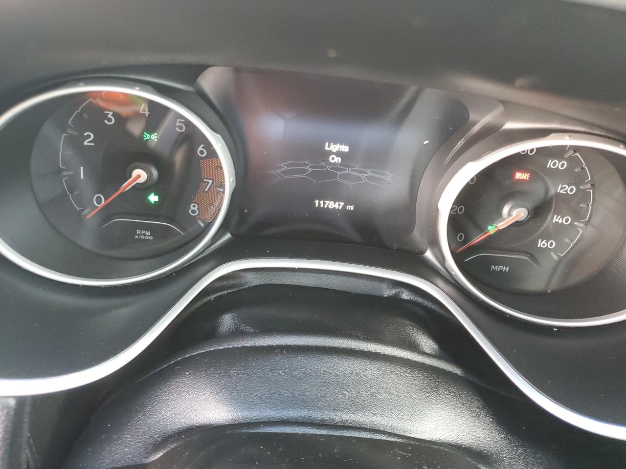 2018 Jeep Compass Latitude VIN: 3C4NJDBB8JT333530 Lot: 89522085