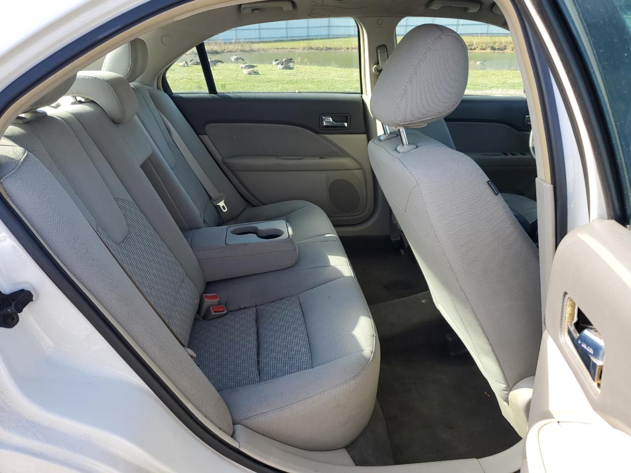 2011 Ford Fusion S VIN: 3FAHP0GA9BR266204 Lot: 90035345