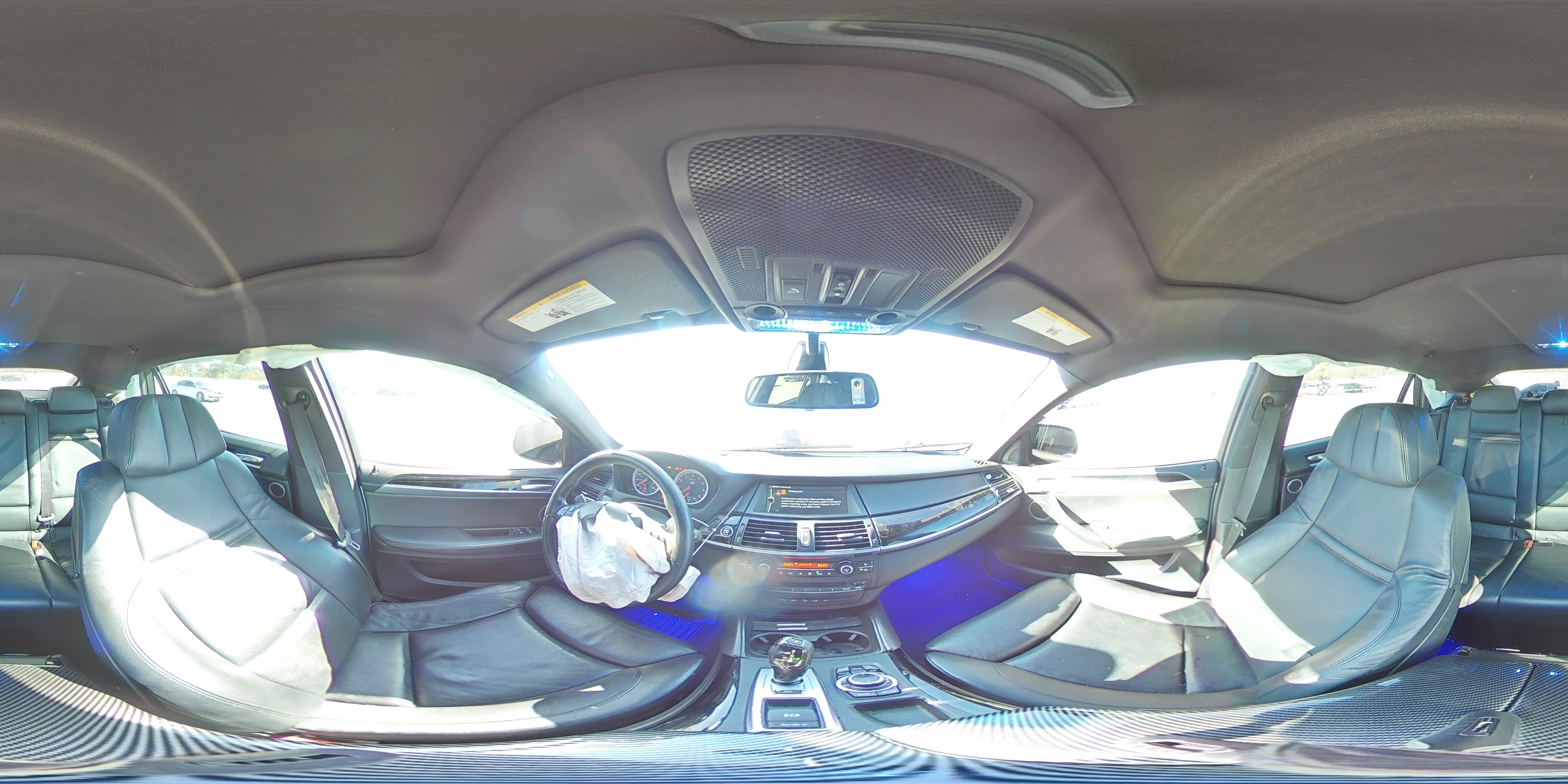 Фото: 5YMGZ0C59E0C40368