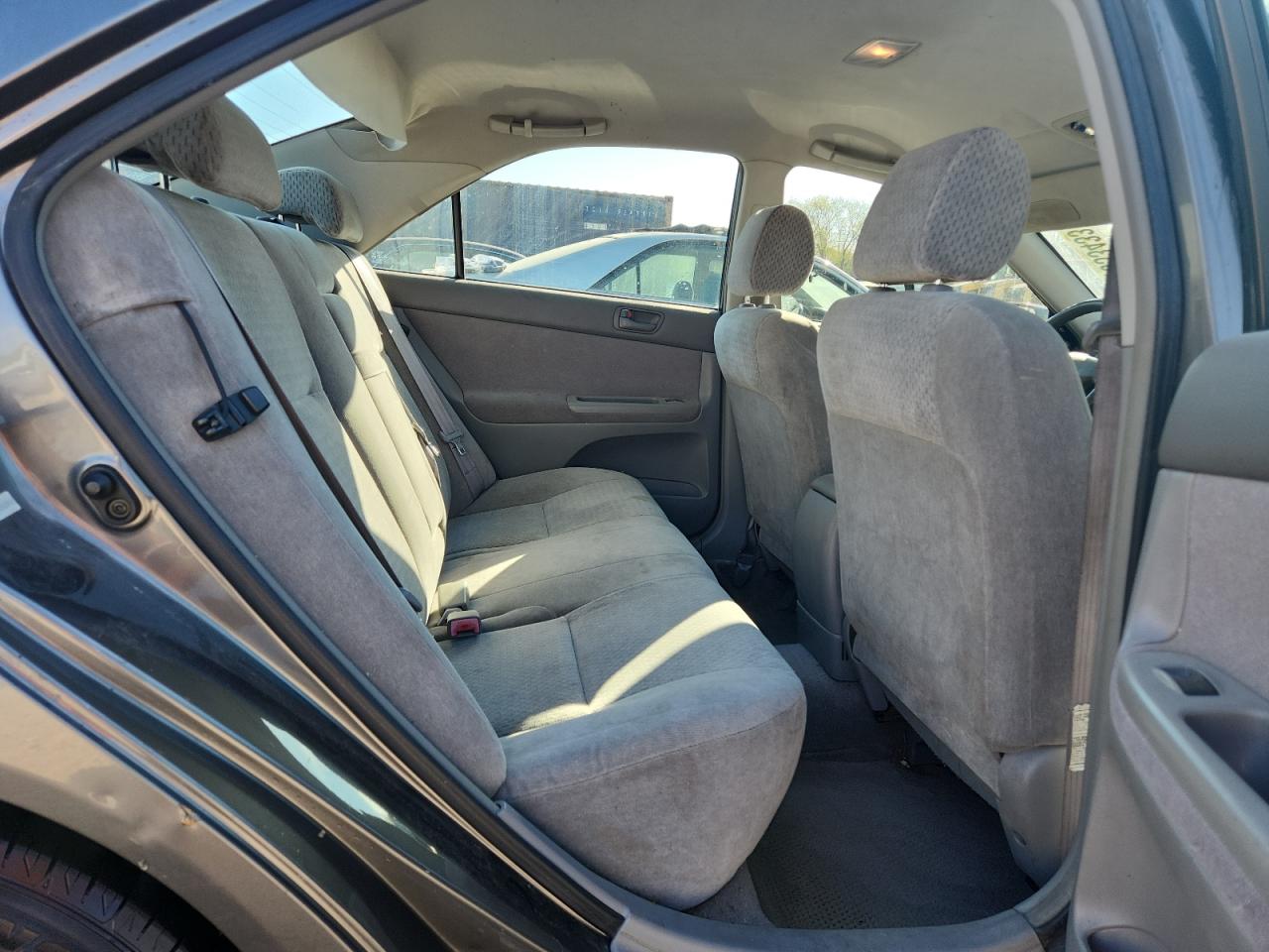 2002 Toyota Camry Le VIN: JTDBE32K220023762 Lot: 85343375