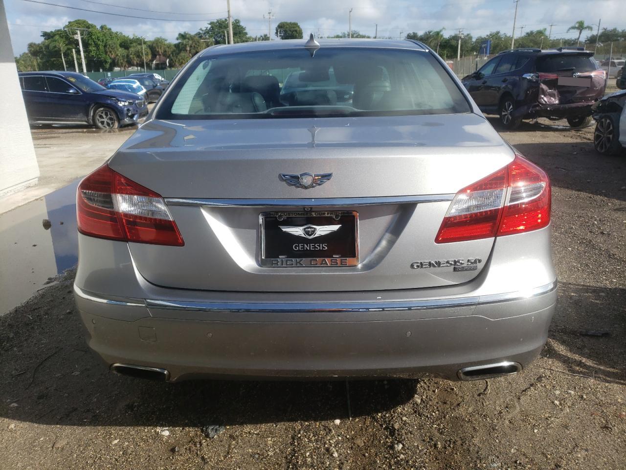 2013 Hyundai Genesis 5.0L VIN: KMHGC4DHXDU225761 Lot: 85541715