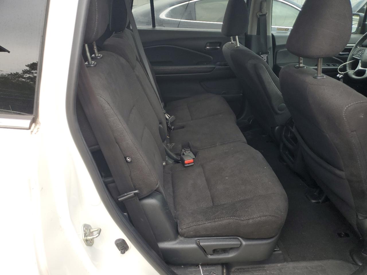 2019 Honda Pilot Lx VIN: 5FNYF5H15KB037187 Lot: 86053845