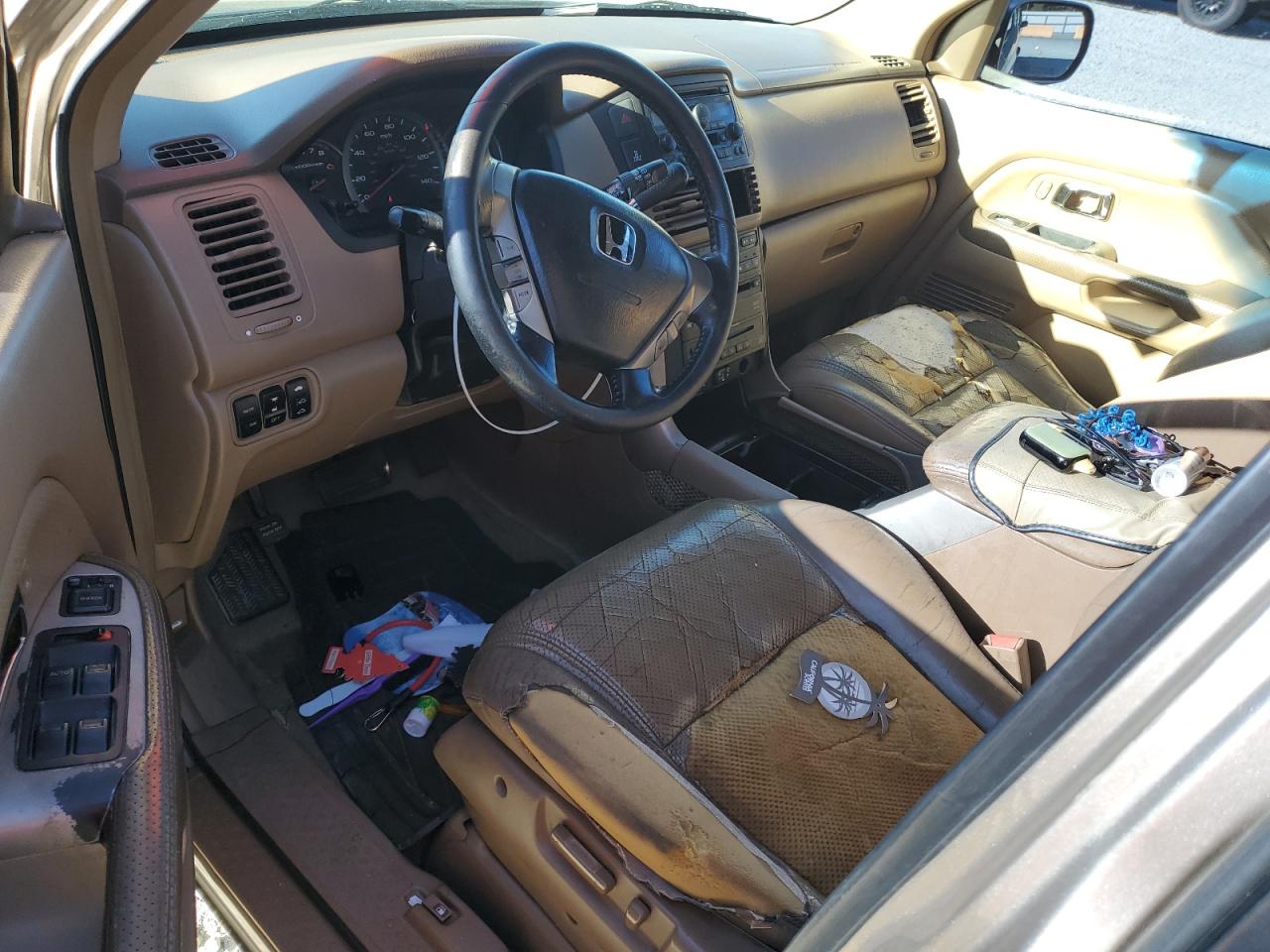 2005 Honda Pilot Exl VIN: 5FNYF18625B011090 Lot: 82444105