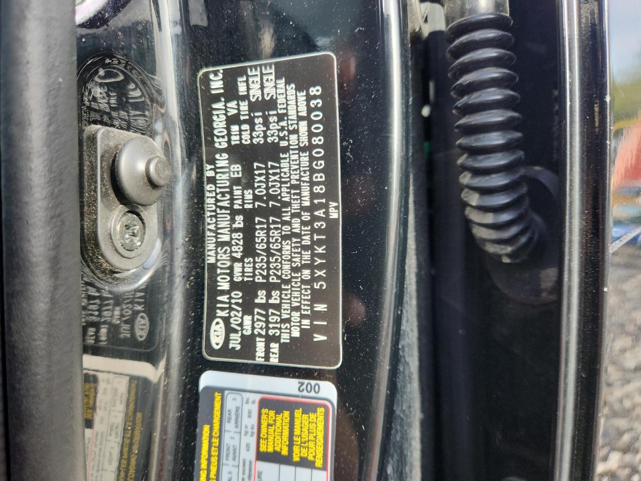 2011 Kia Sorento Base VIN: 5XYKT3A18BG080038 Lot: 81983335