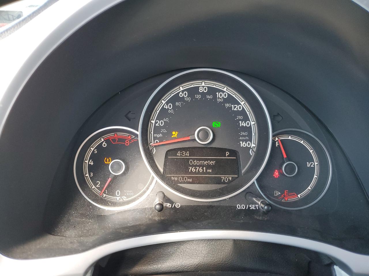 2018 Volkswagen Beetle S VIN: 3VW5DAAT5JM506167 Lot: 80202385