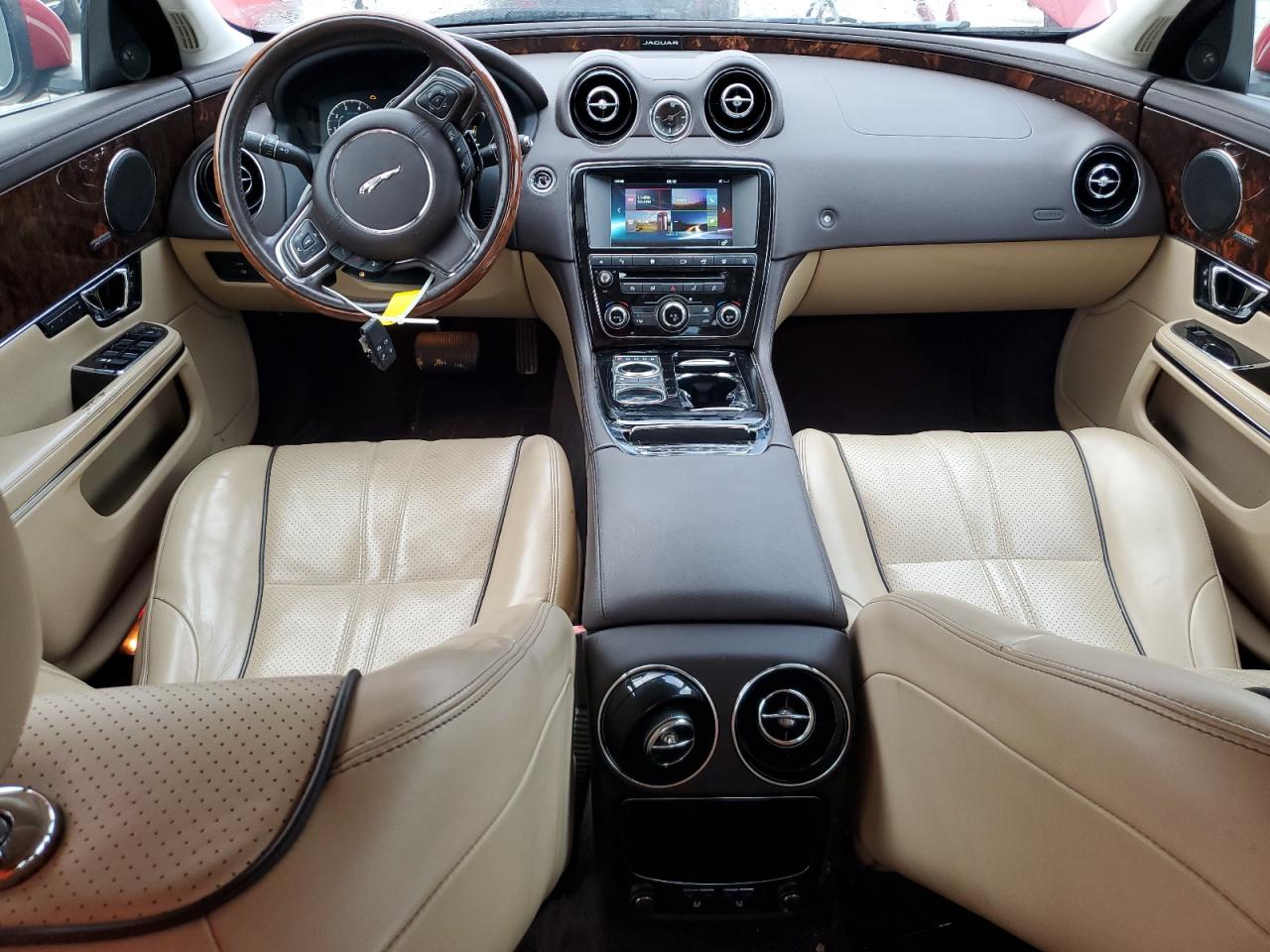 2016 Jaguar Xj VIN: SAJWA1C77G8V98283 Lot: 85700375