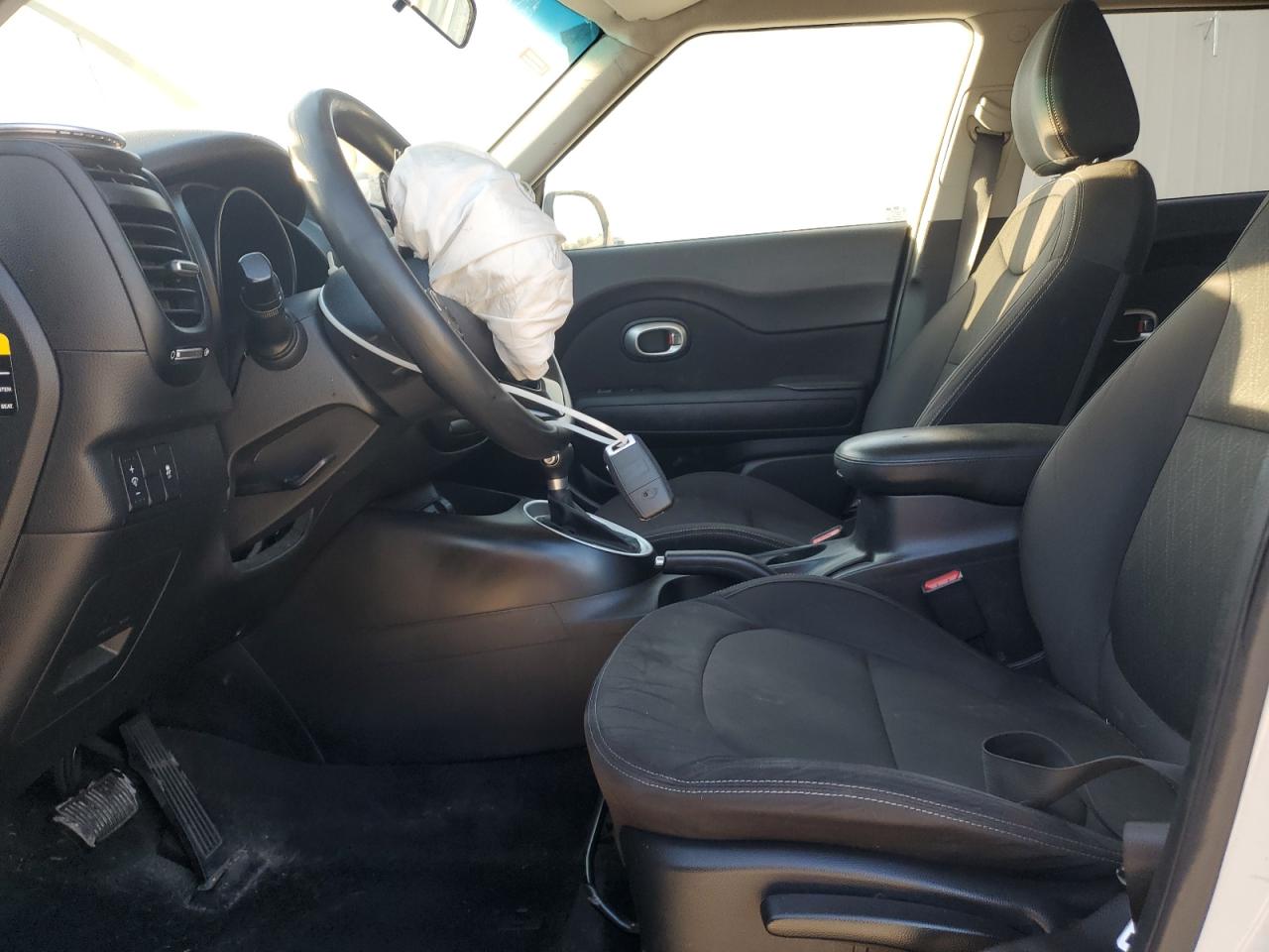 2015 Kia Soul VIN: KNDJN2A29F7174389 Lot: 84886595