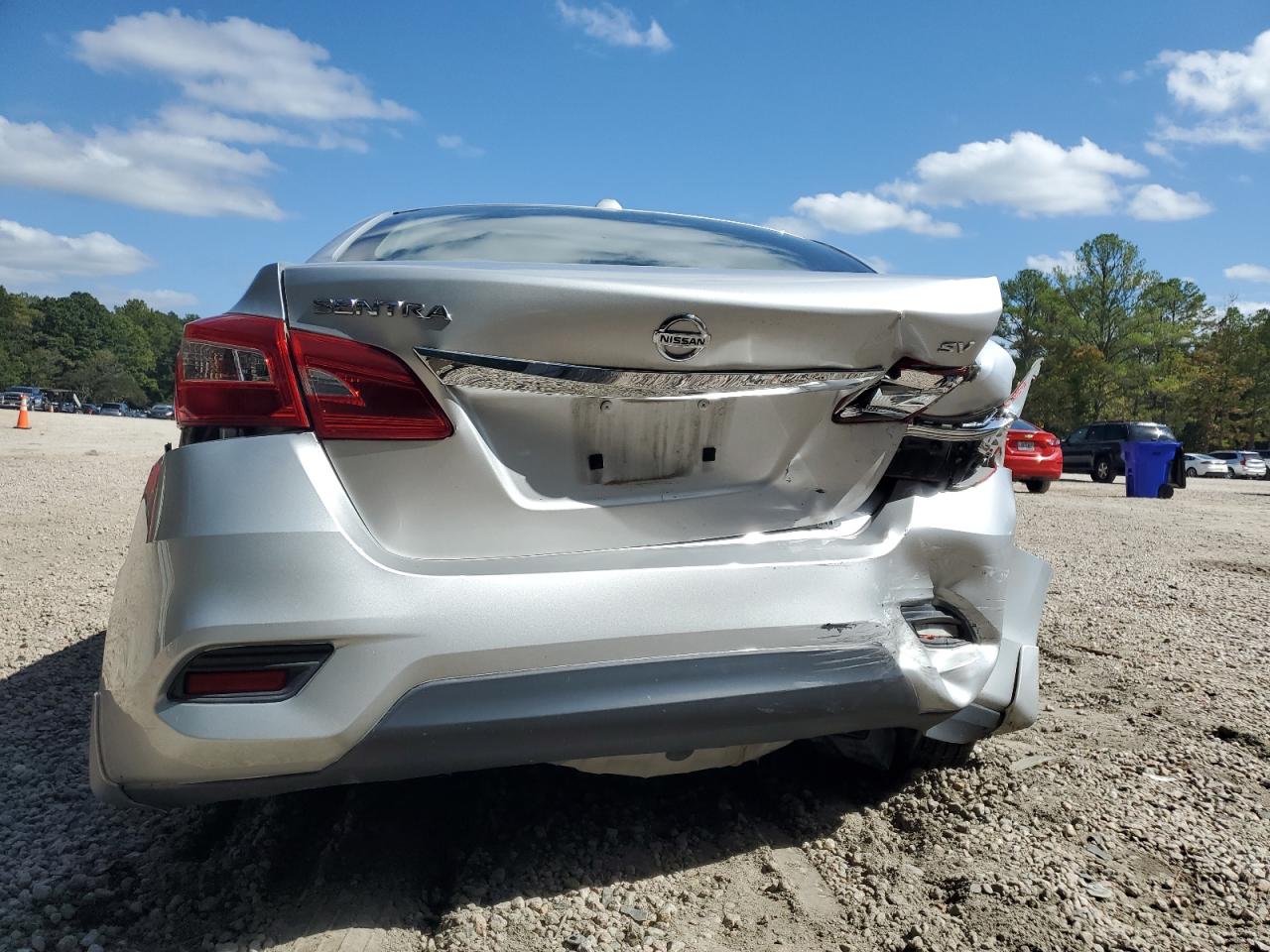 2016 Nissan Sentra S VIN: 3N1AB7AP5GL675779 Lot: 82183975