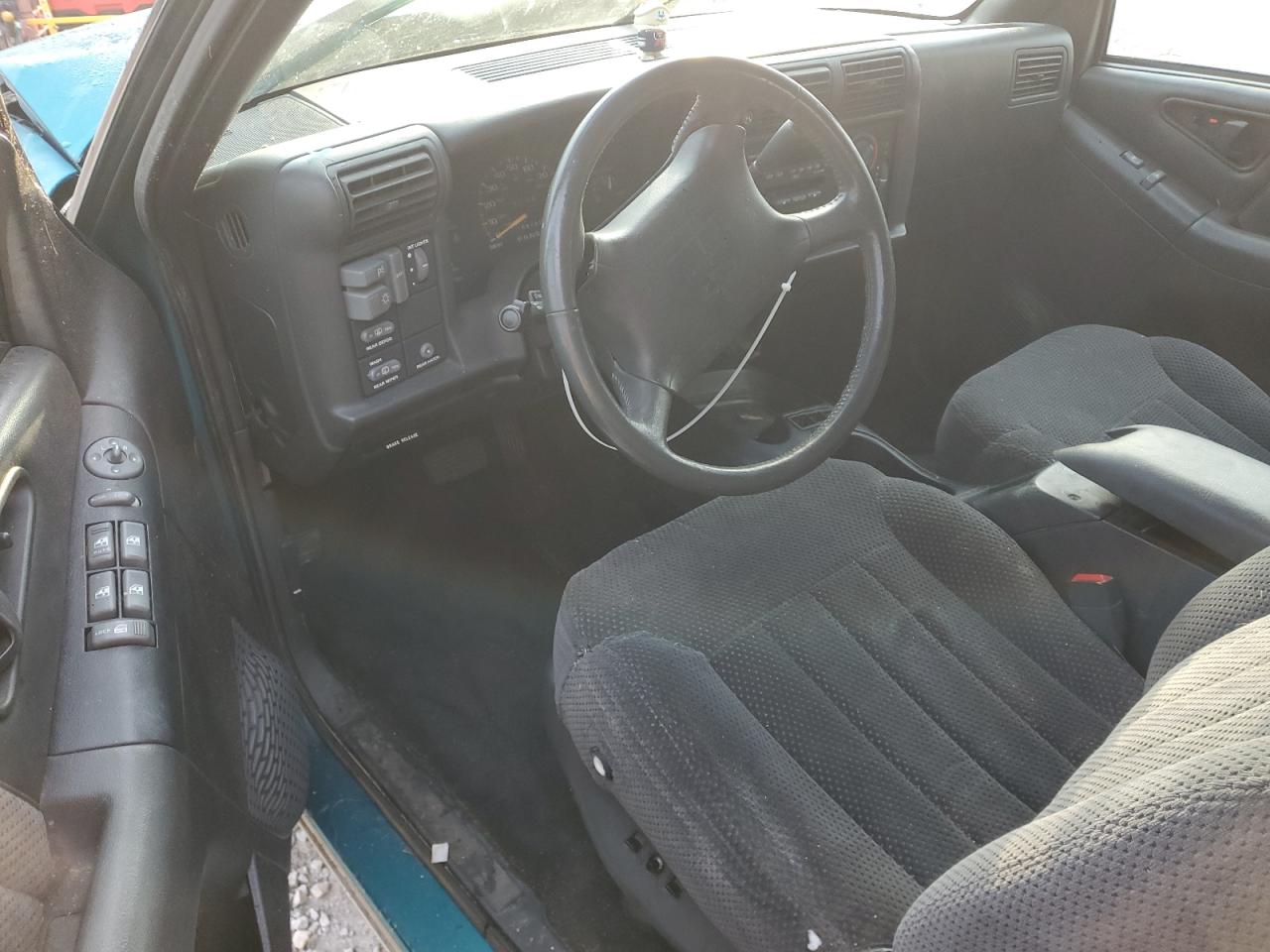 1995 Chevrolet Blazer VIN: 1GNDT13W6S2113609 Lot: 87248275