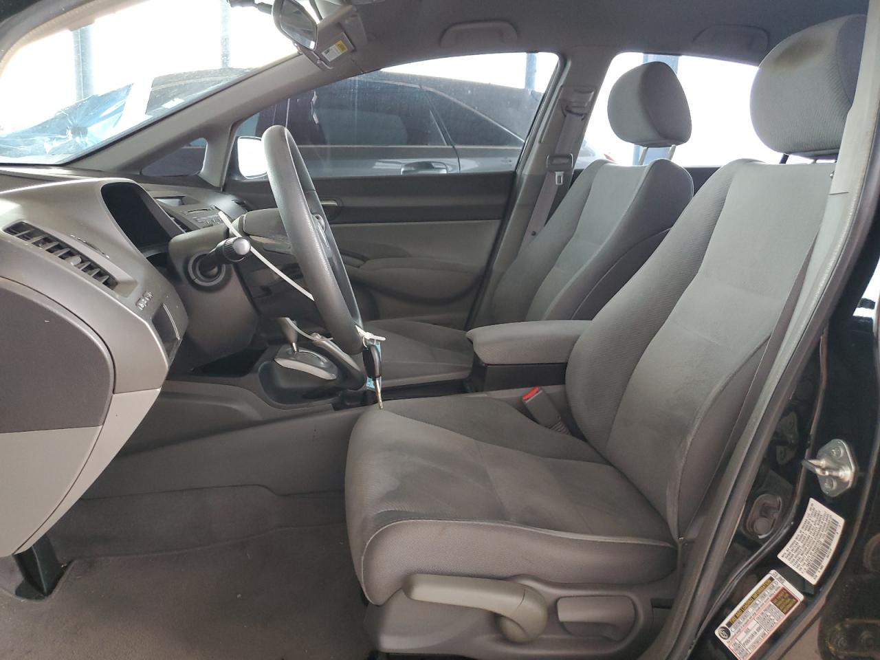 2010 Honda Civic Lx VIN: 19XFA1F57AE001137 Lot: 82447275