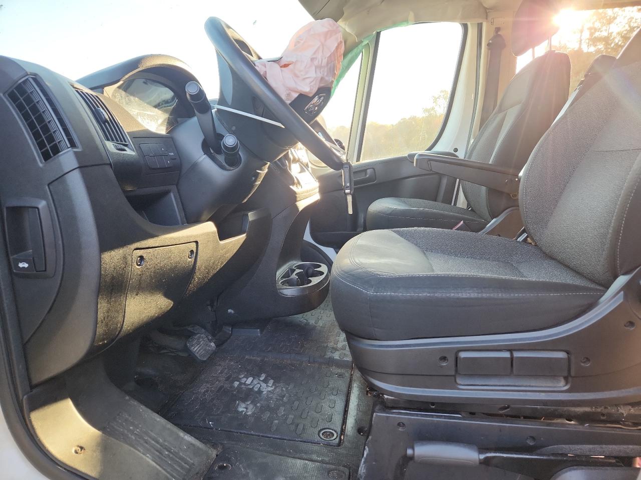 2019 Ram Promaster 1500 Delivery Van VIN: 3C6TRVAG8KE526289 Lot: 82734695