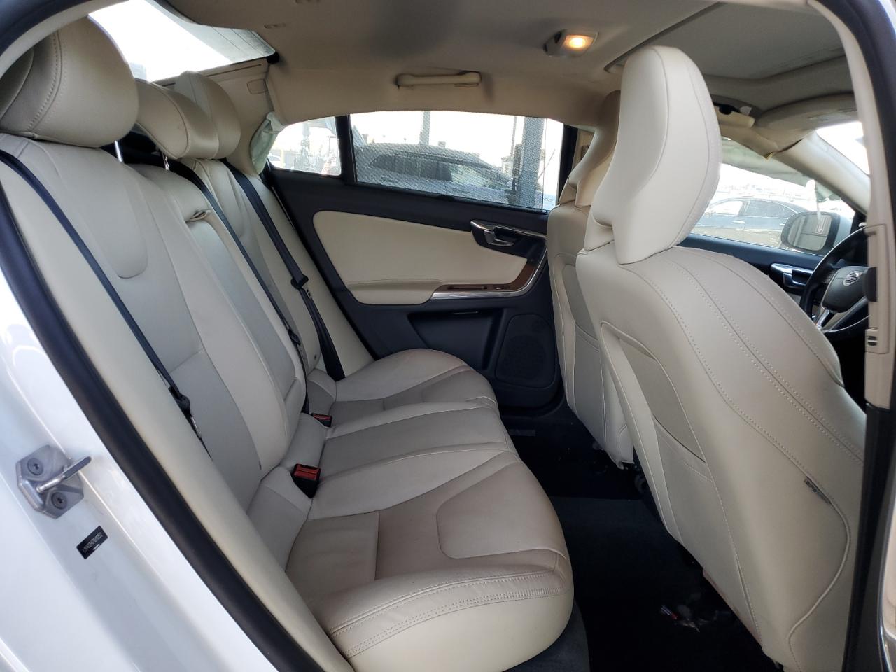 2016 Volvo S60 Premier VIN: LYV402FK7GB113592 Lot: 82601075