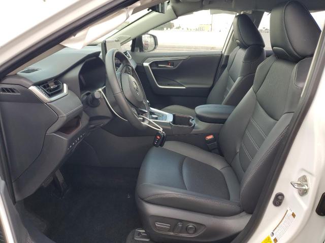 TOYOTA RAV4 2024 Белы