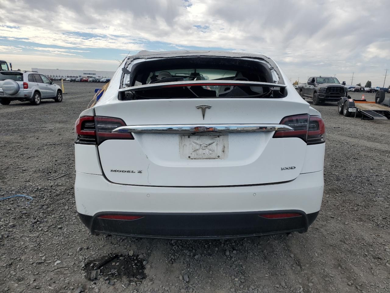 2018 Tesla Model X VIN: 5YJXCDE25JF103019 Lot: 89565955