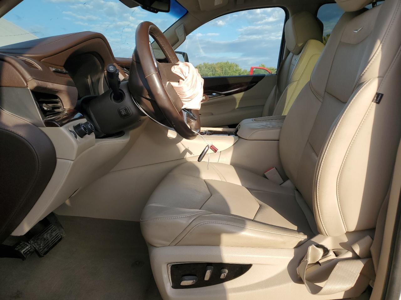 2015 Cadillac Escalade Luxury VIN: 1GYS4MKJ1FR713854 Lot: 82234235