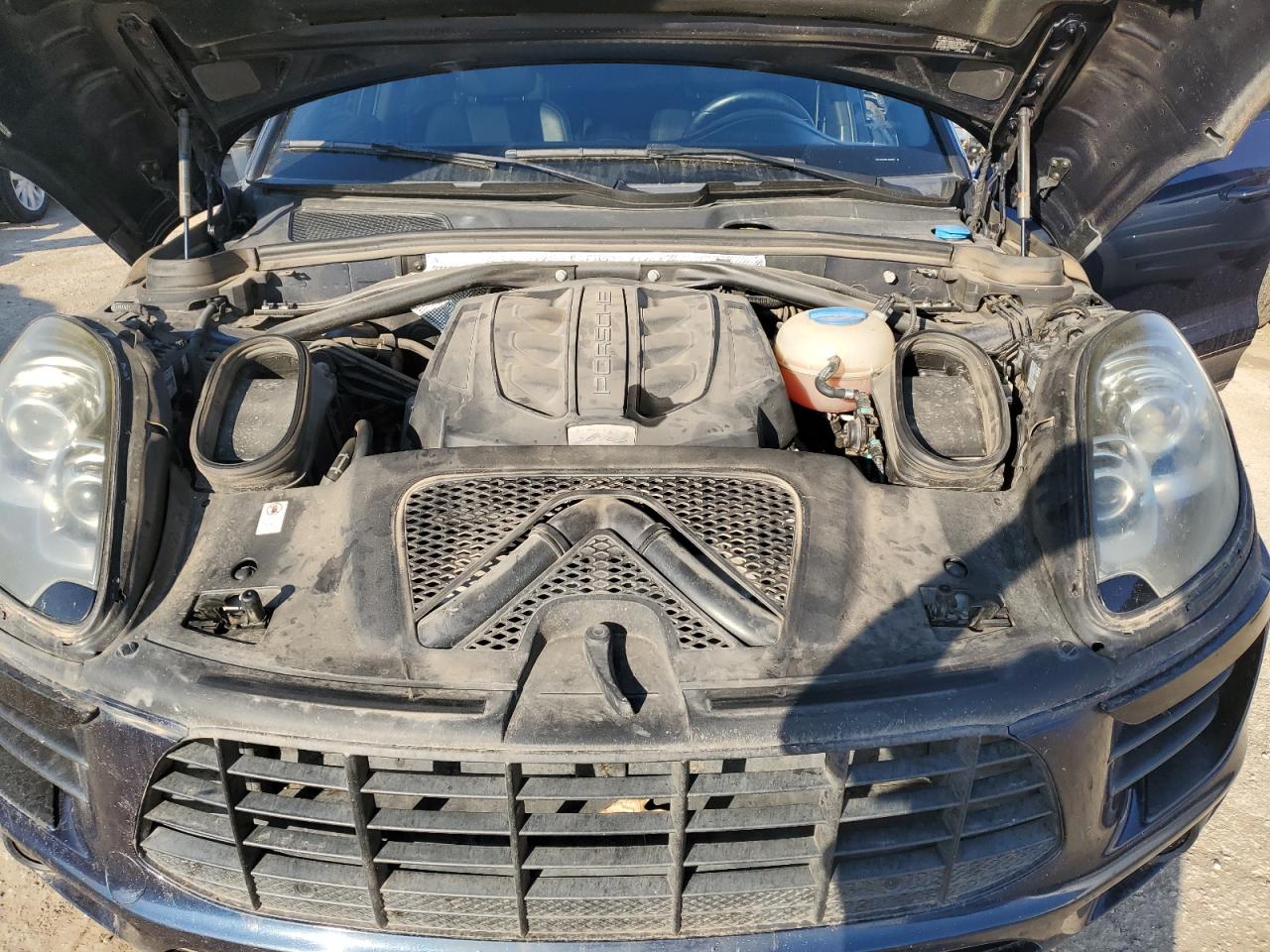 2016 Porsche Macan S VIN: WP1AB2A58GLB43936 Lot: 86256575