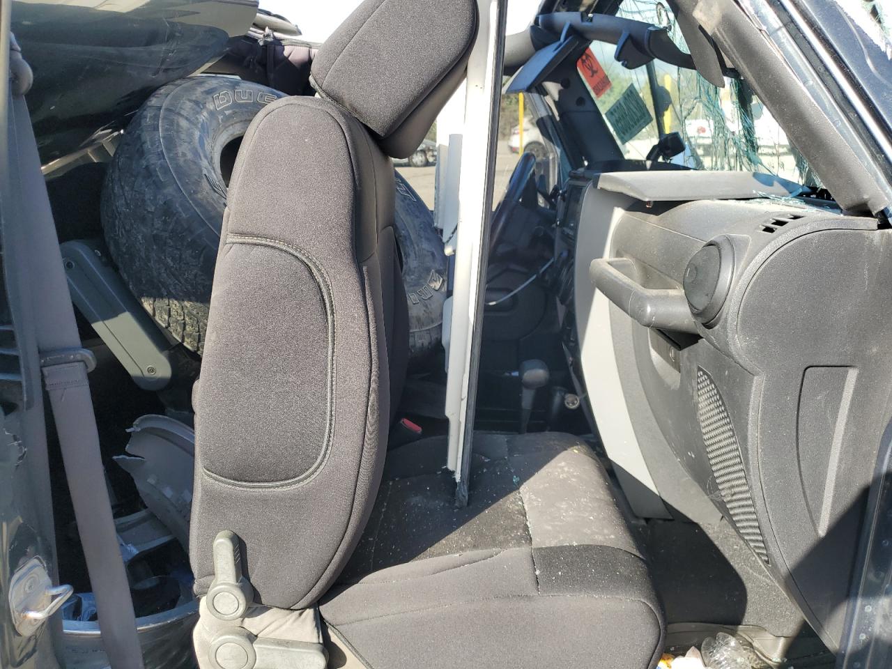 2008 Jeep Wrangler X VIN: 1J4FA24178L595522 Lot: 82208855