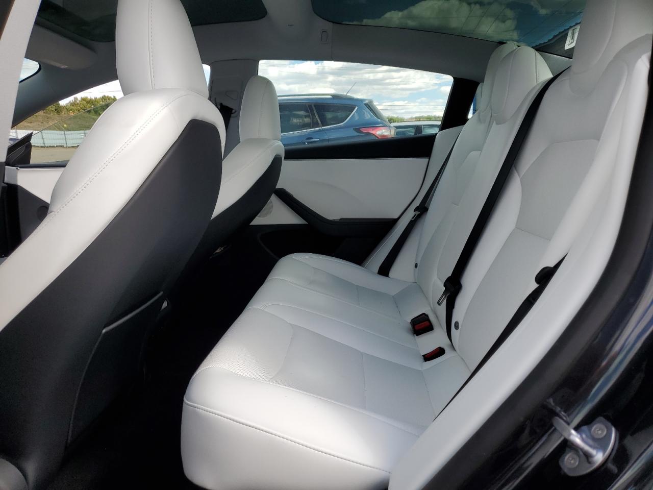 2025 Tesla Model 3 VIN: 5YJ3E1EB4SF061077 Lot: 84879385