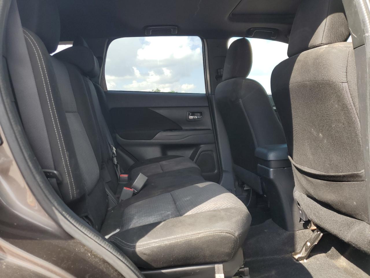 2018 Mitsubishi Outlander Se VIN: JA4AD3A38JZ034231 Lot: 84572655