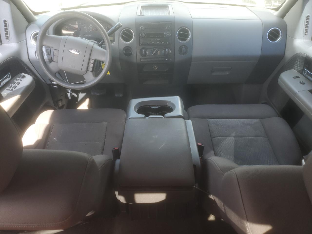 2005 Ford F150 VIN: 1FTRX02W65KB81069 Lot: 82608435