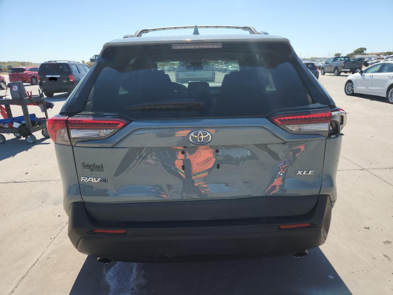 2020 Toyota Rav4 Xle VIN: 2T3W1RFV5LW090468 Lot: 89519565