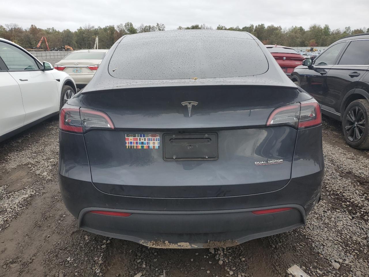 2024 Tesla Model Y VIN: 7SAYGDEF9RA322718 Lot: 86331745
