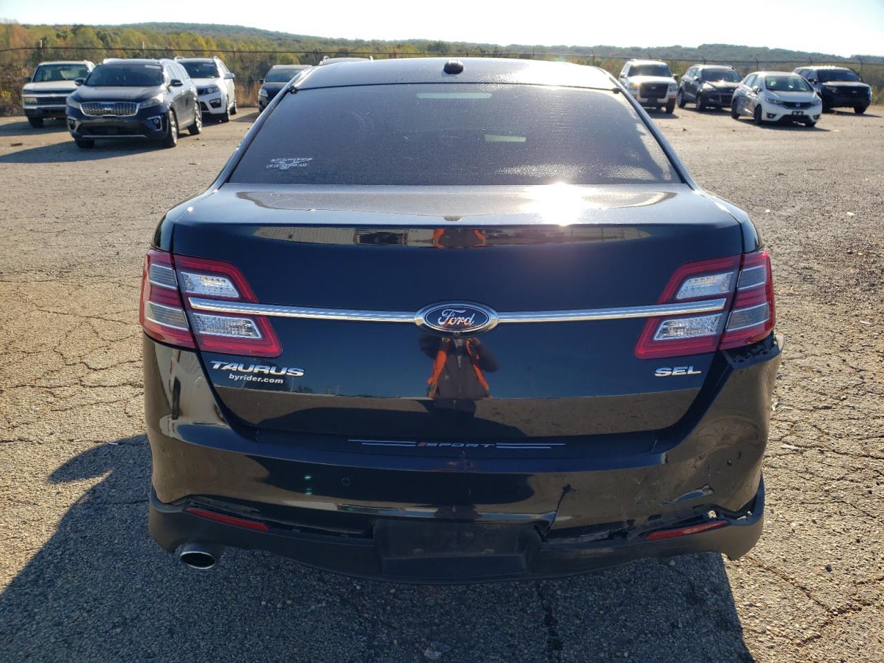 2019 Ford Taurus Sel VIN: 1FAHP2E88KG115308 Lot: 85894625