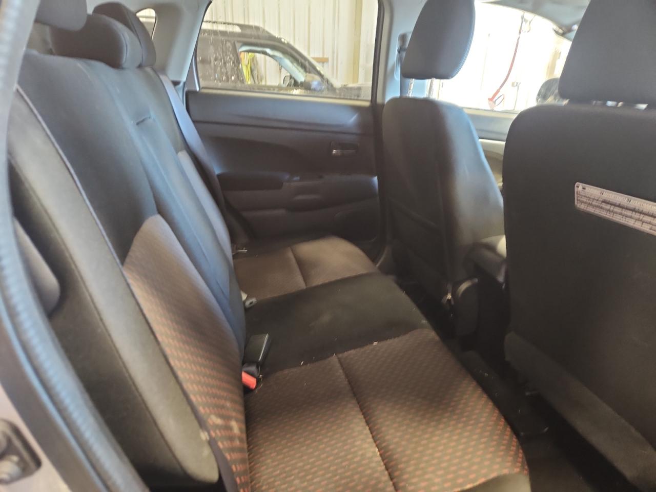 2017 Mitsubishi Outlander Sport Es VIN: JA4AR3AUXHZ046868 Lot: 85695445