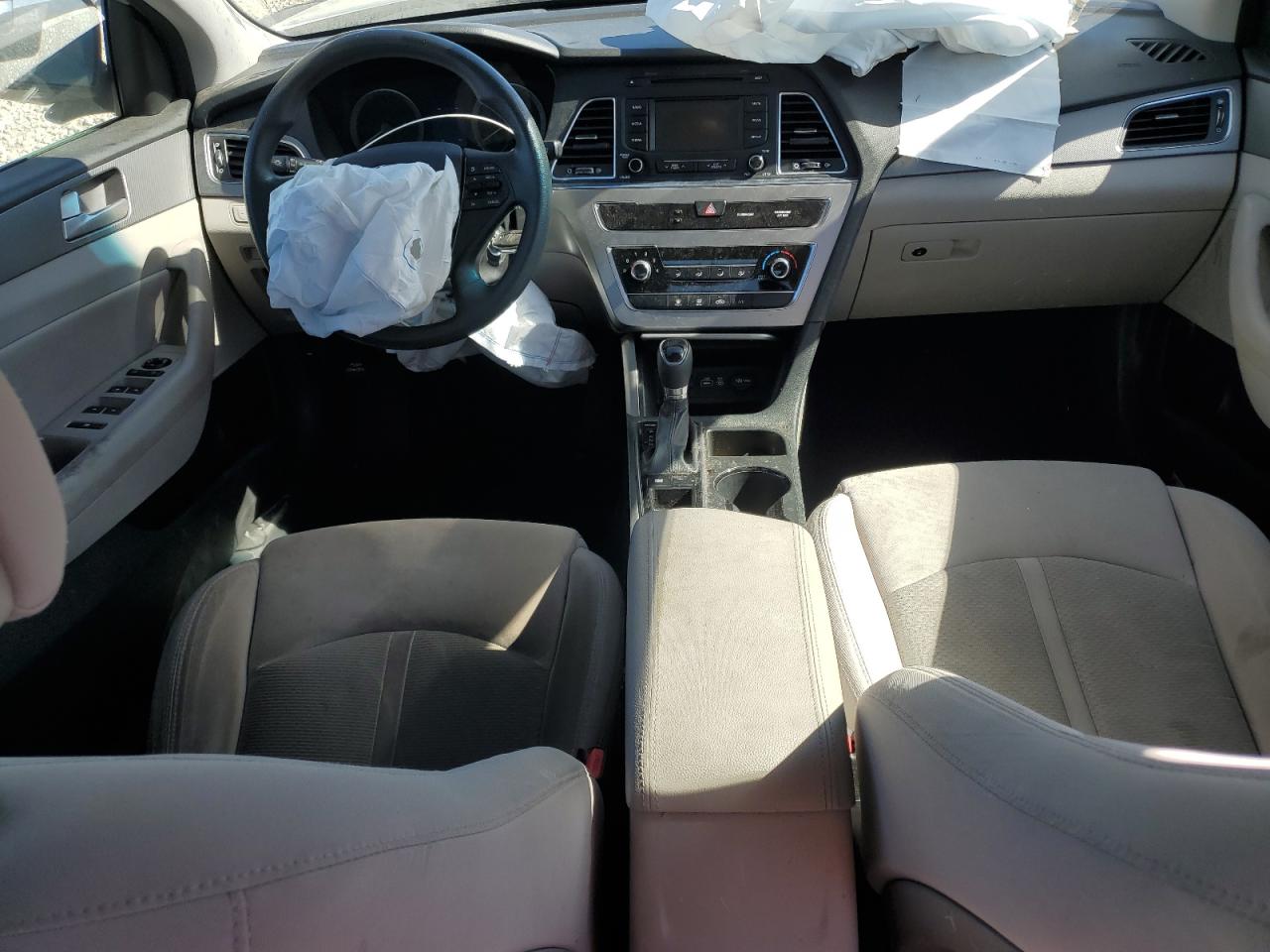 2015 Hyundai Sonata Se VIN: 5NPE24AF8FH209881 Lot: 82408595