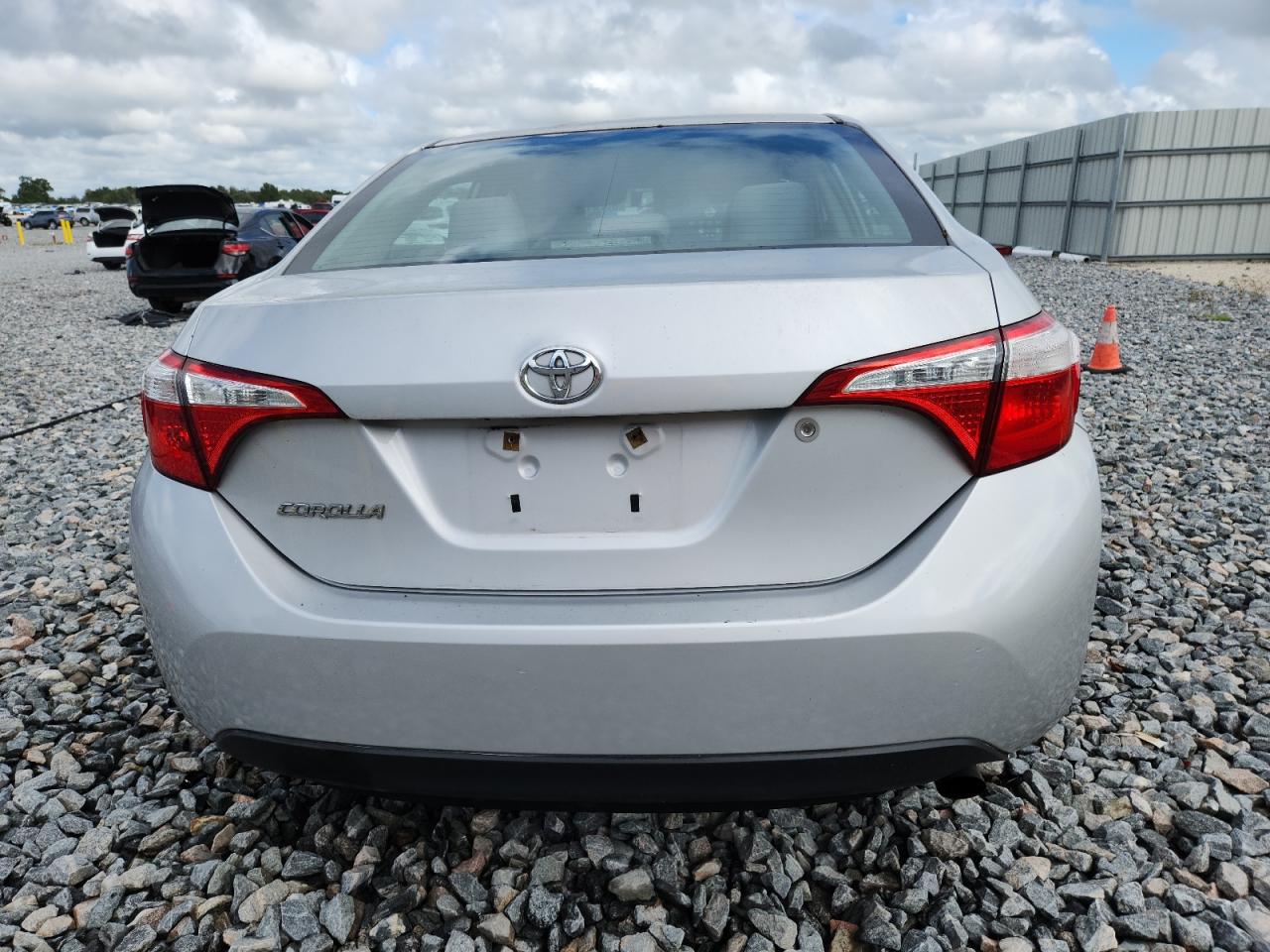 2015 Toyota Corolla L VIN: 2T1BURHEXFC357895 Lot: 85281395