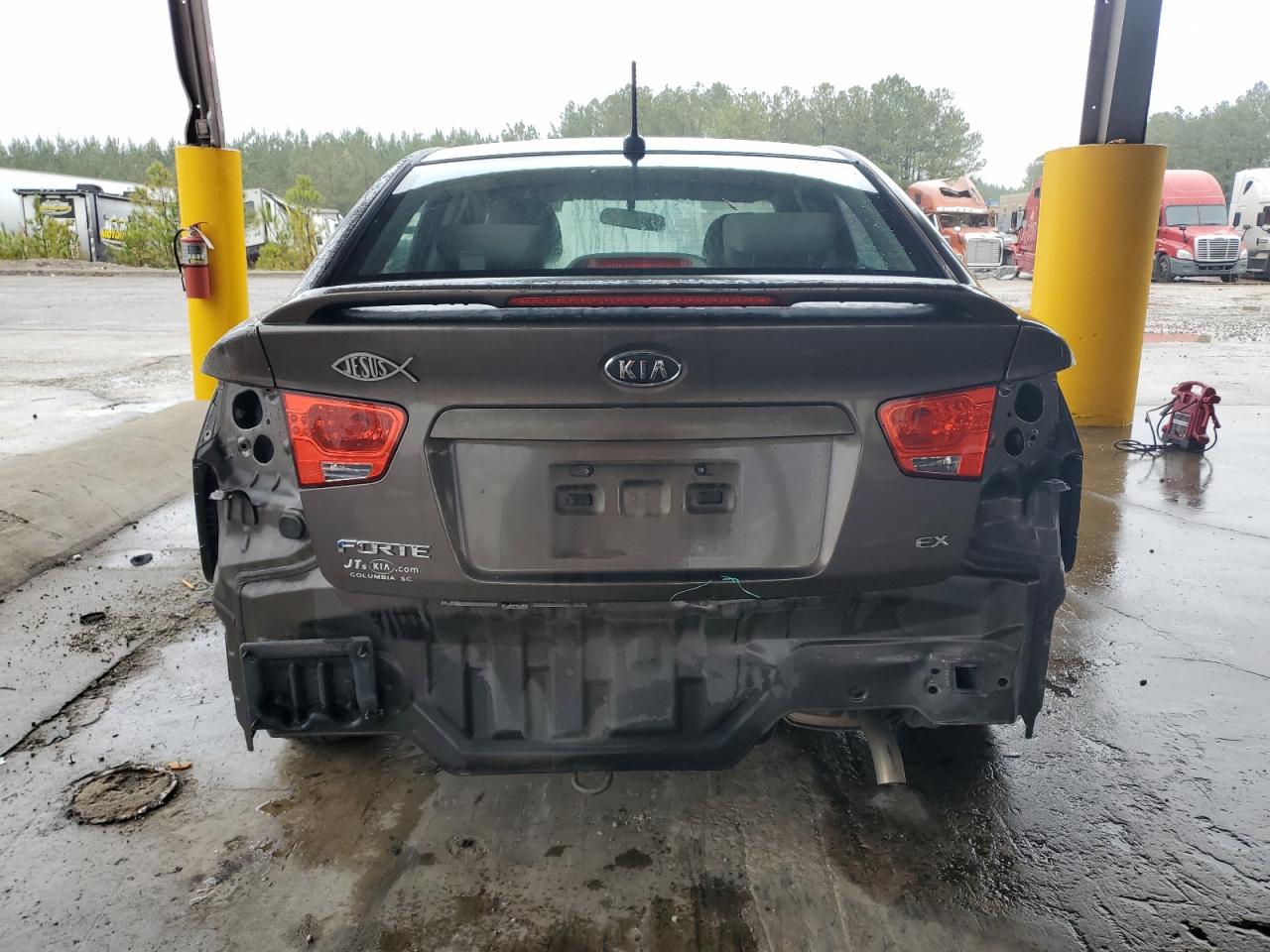 2013 Kia Forte Ex VIN: KNAFU4A29D5705486 Lot: 89810145