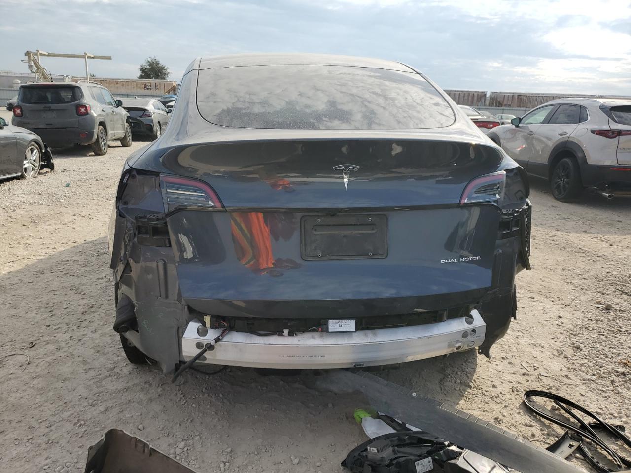 2023 Tesla Model Y VIN: 7SAYGDEE8PF882298 Lot: 82509705