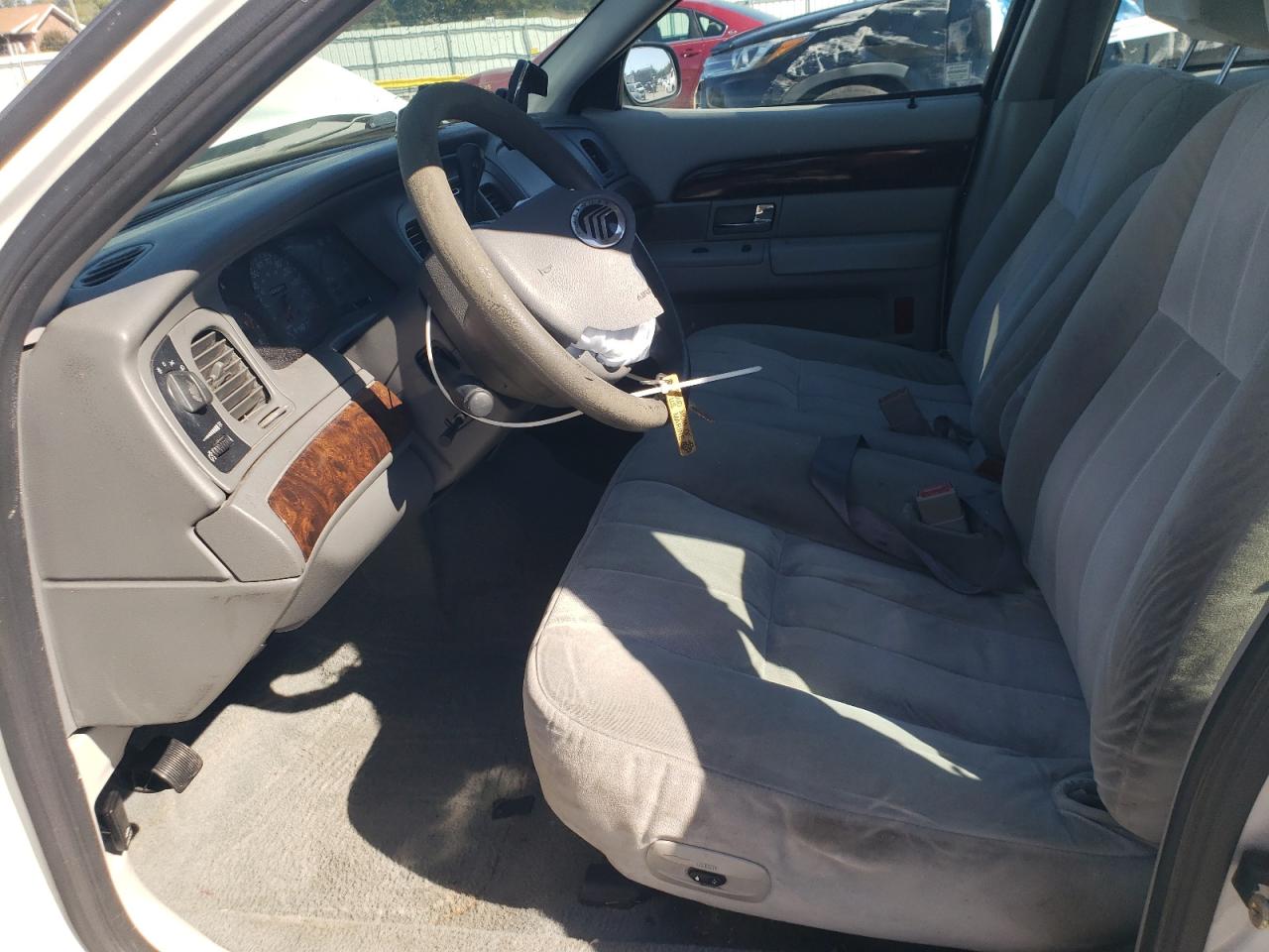 2005 Mercury Marquis VIN: 2MEFM74W25X635718 Lot: 82423115