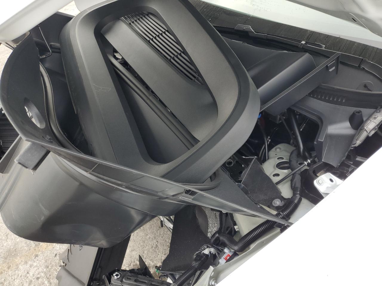 2026 Tesla Model Y VIN: 7SAYGDED0TF439872 Lot: 85552985