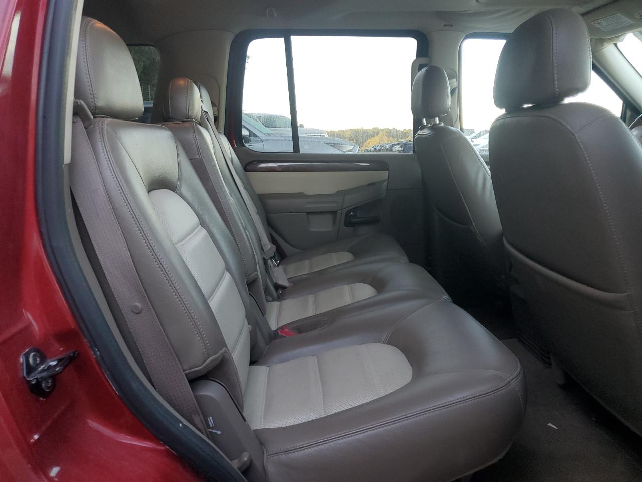 2004 Ford Explorer Eddie Bauer VIN: 1FMDU74K54UB88972 Lot: 86513865