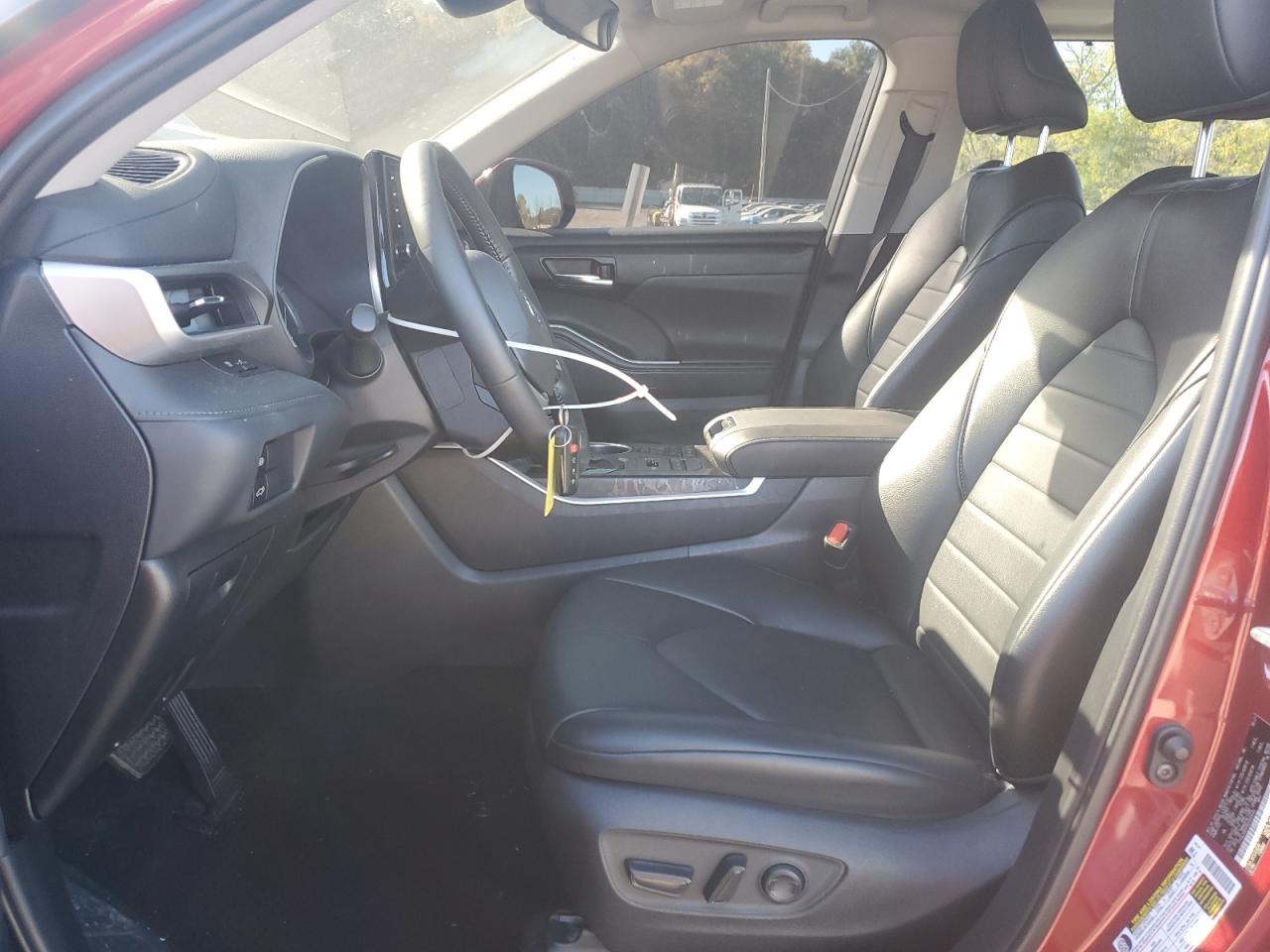 2022 Toyota Highlander Xle VIN: 5TDGZRBH3NS560448 Lot: 85073825