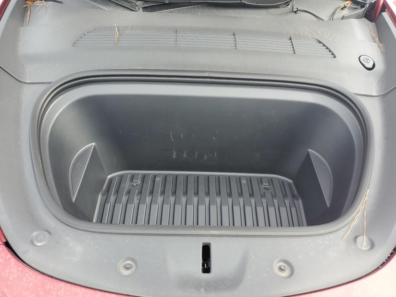 2024 Tesla Model Y VIN: 7SAYGDEE5RA284945 Lot: 82324895