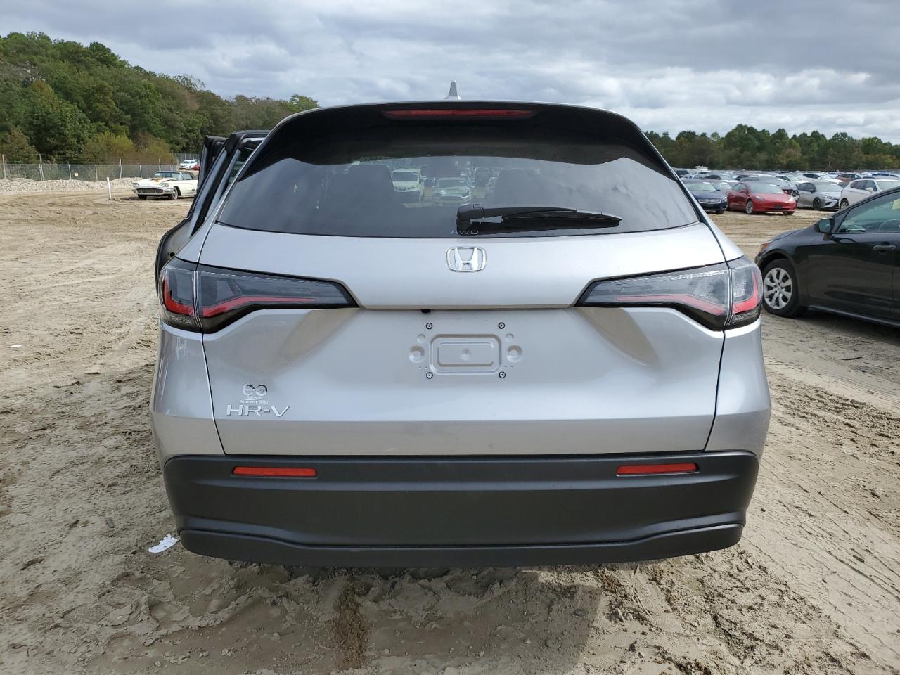 2026 Honda Hr-V Lx VIN: 3CZRZ2H35TM702446 Lot: 85936585