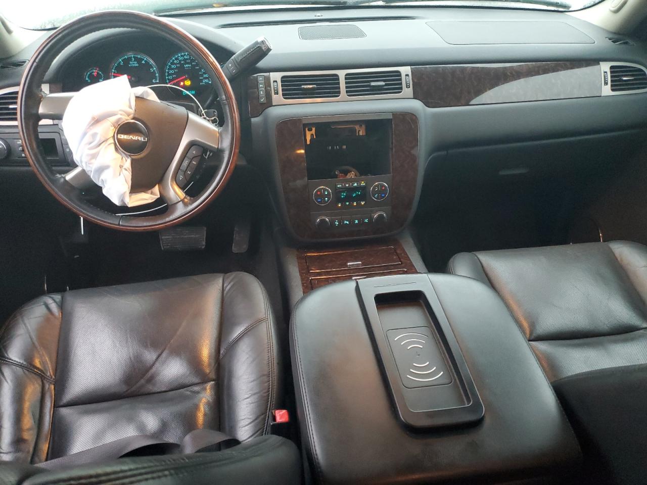 2009 GMC Yukon Denali VIN: 1GKFK03209R300541 Lot: 82566255