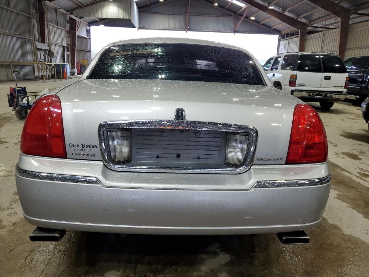 2008 Lincoln Town Car Signature Limited VIN: 2LNHM82V78X636194 Lot: 85179725