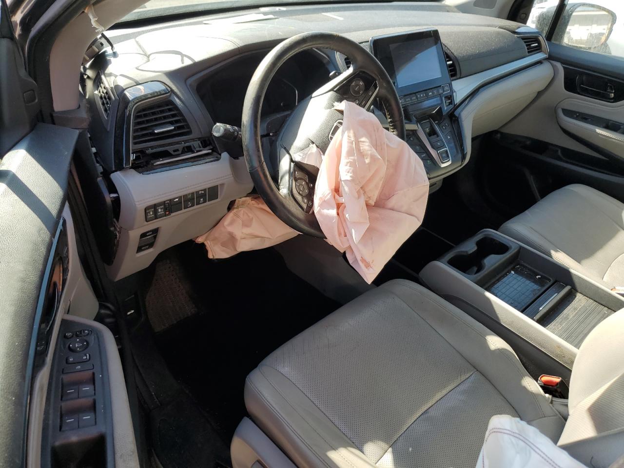 2018 Honda Odyssey Elite VIN: 5FNRL6H91JB058531 Lot: 84363245