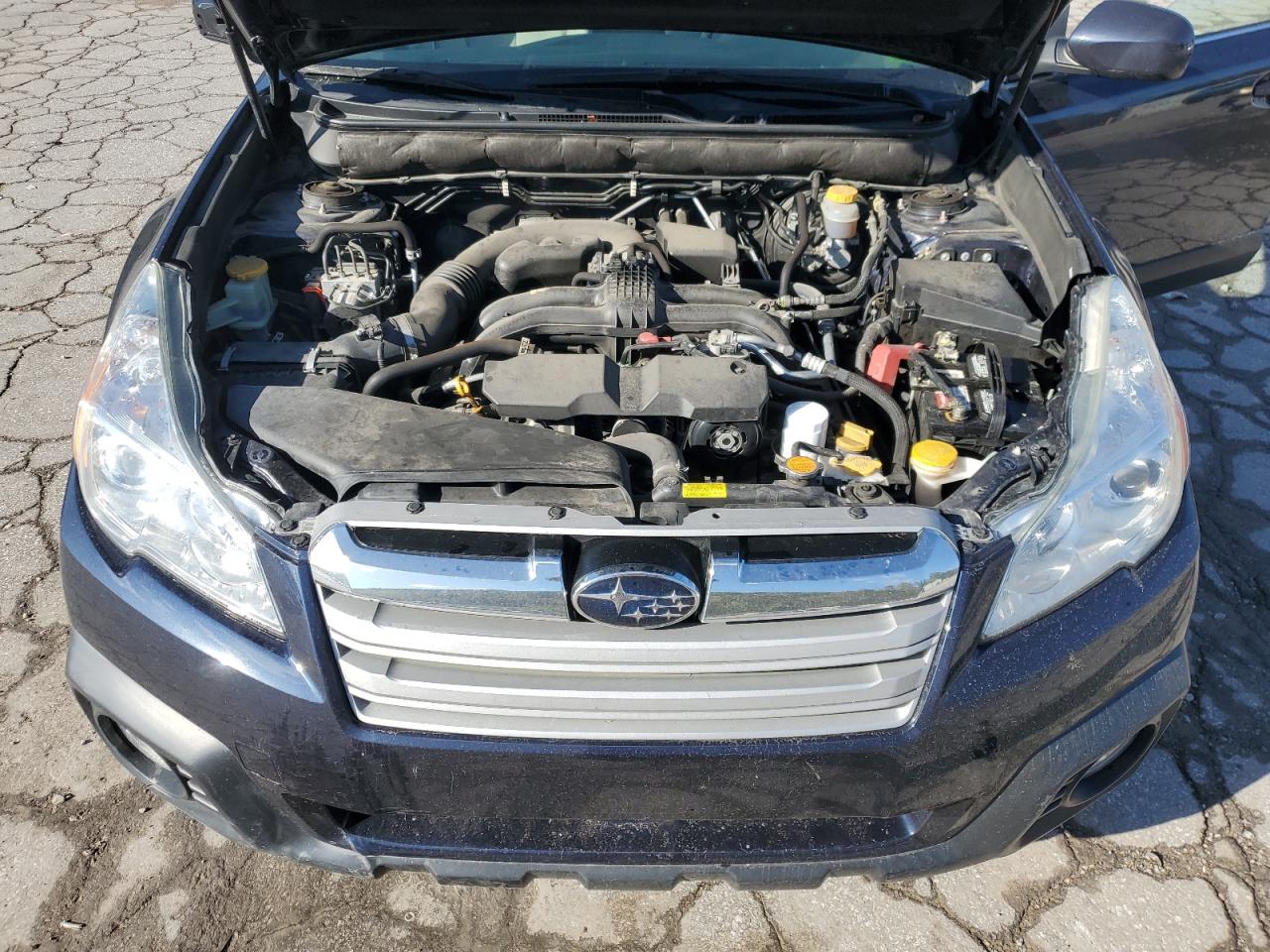 2014 Subaru Outback 2.5I Premium VIN: 4S4BRCDC0E3206747 Lot: 85767025