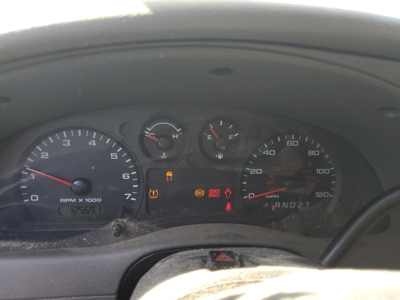 2011 Ford Ranger Super Cab VIN: 1FTKR1EE4BPA85864 Lot: 82382275