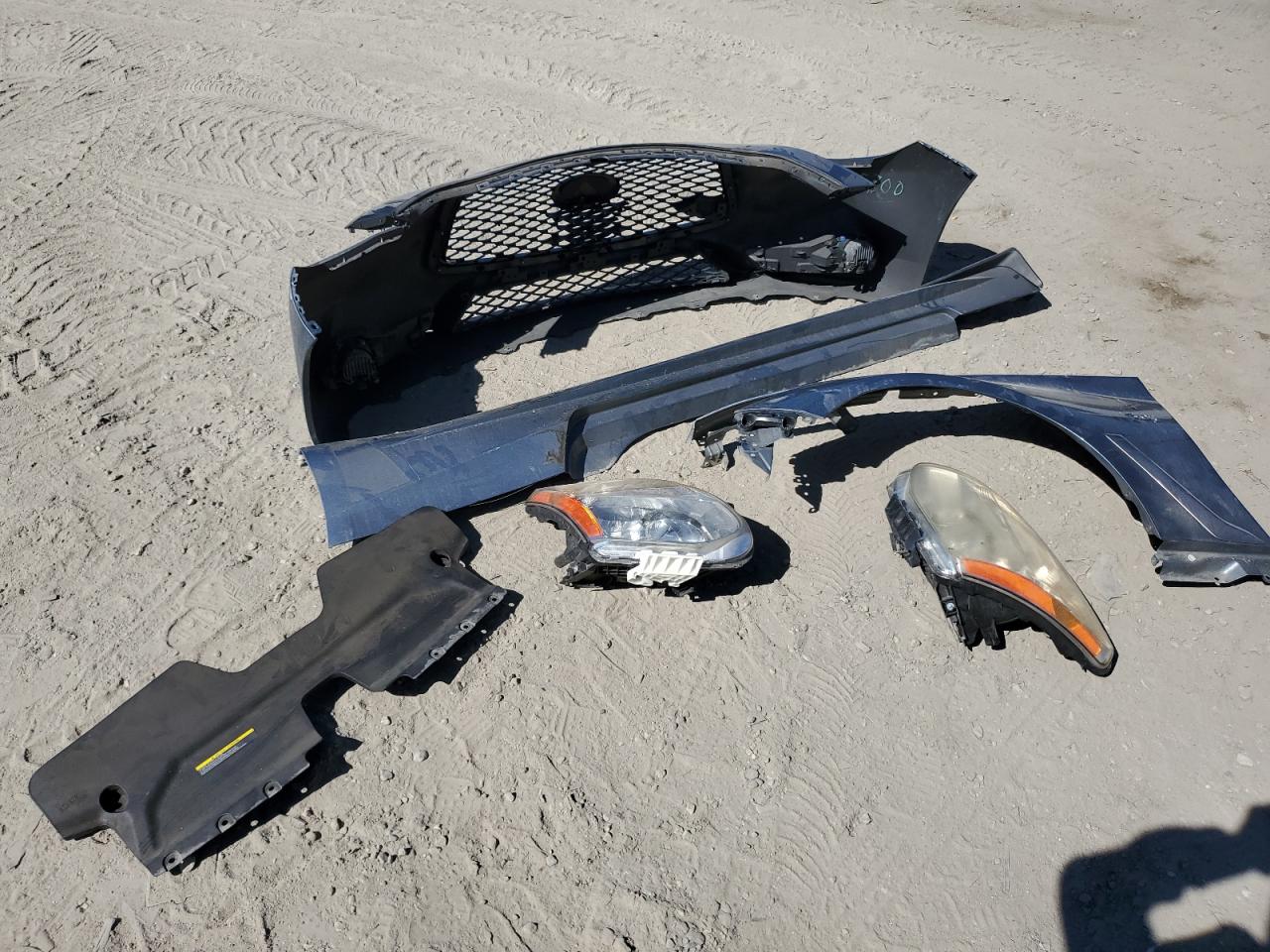 2017 Infiniti Q60 Premium VIN: JN1EV7EKXHM360815 Lot: 82006705