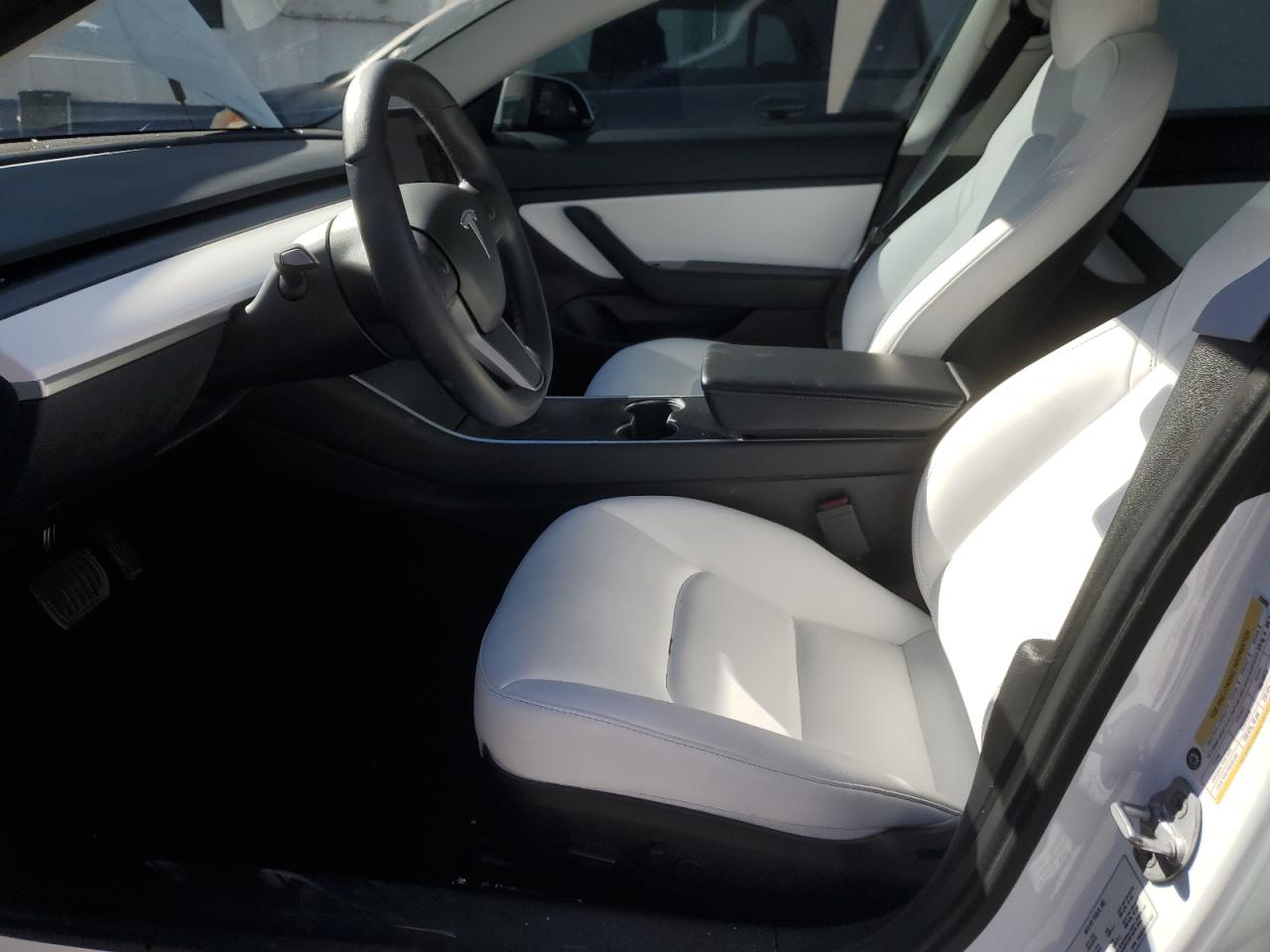 2020 Tesla Model 3 VIN: 5YJ3E1EB1LF639900 Lot: 90328645