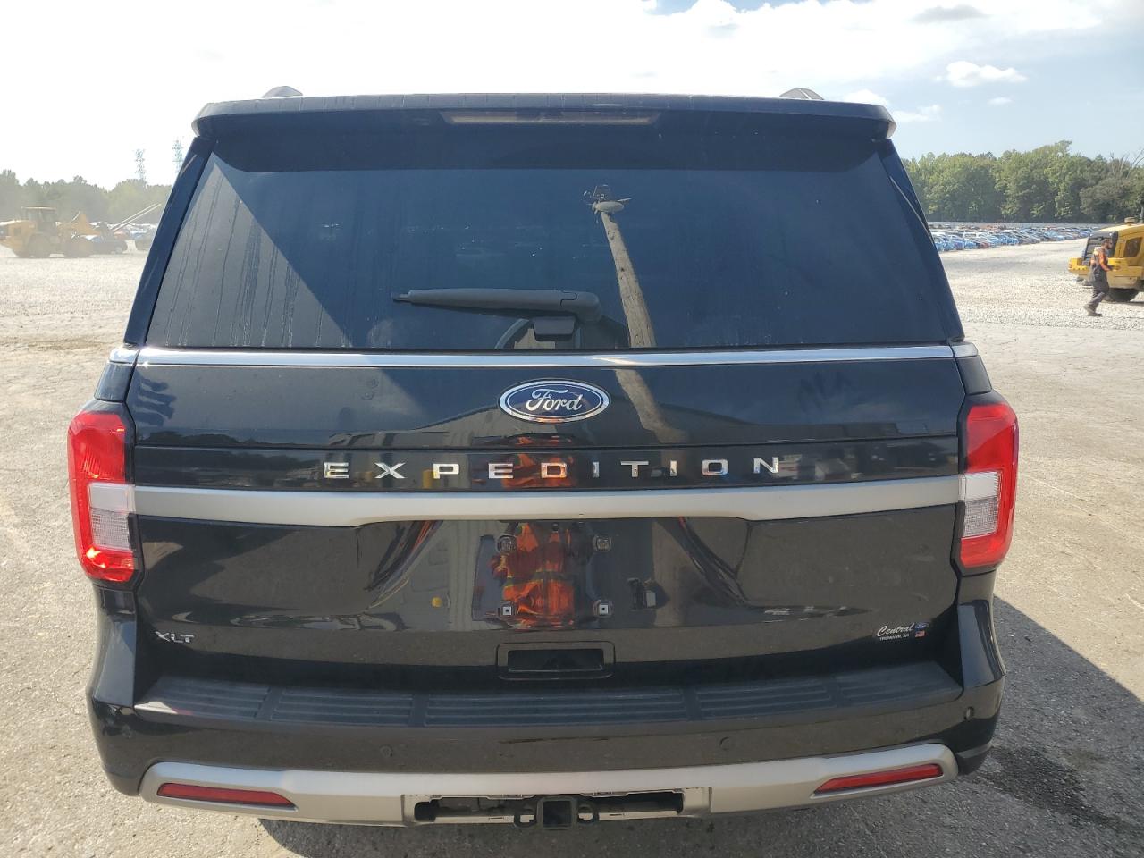 2024 Ford Expedition Xlt VIN: 1FMJU1H84REB00459 Lot: 85929505