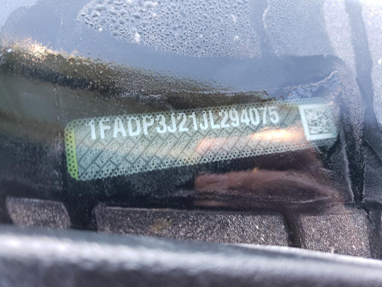 2018 Ford Focus Titanium VIN: 1FADP3J21JL294075 Lot: 84466125