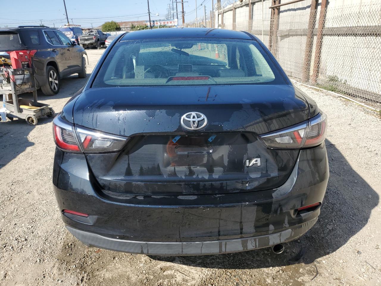 2017 Toyota Yaris Ia VIN: 3MYDLBYV9HY168694 Lot: 82354255
