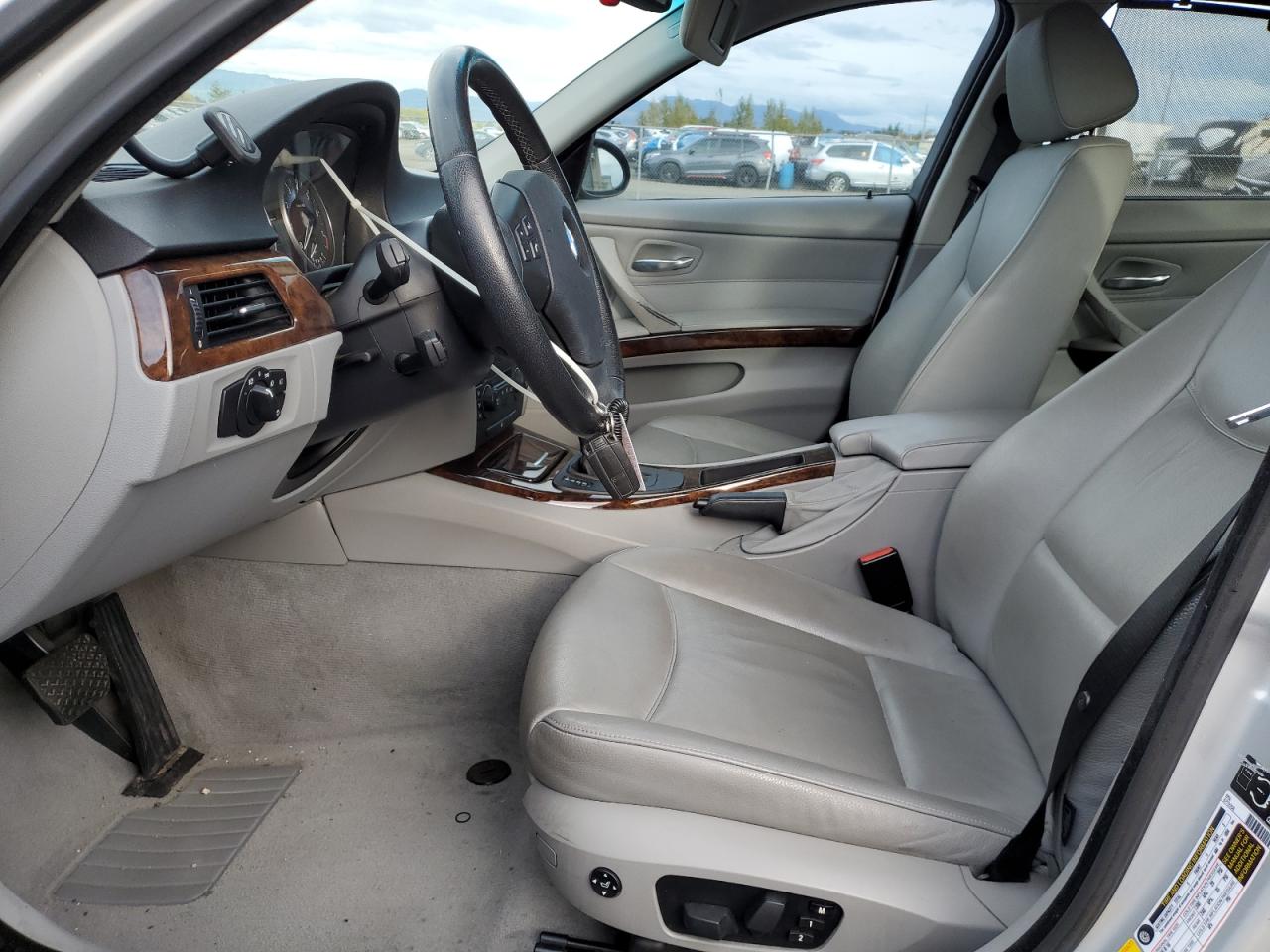 2006 BMW 325 I VIN: WBAVB13506KX40719 Lot: 82198515