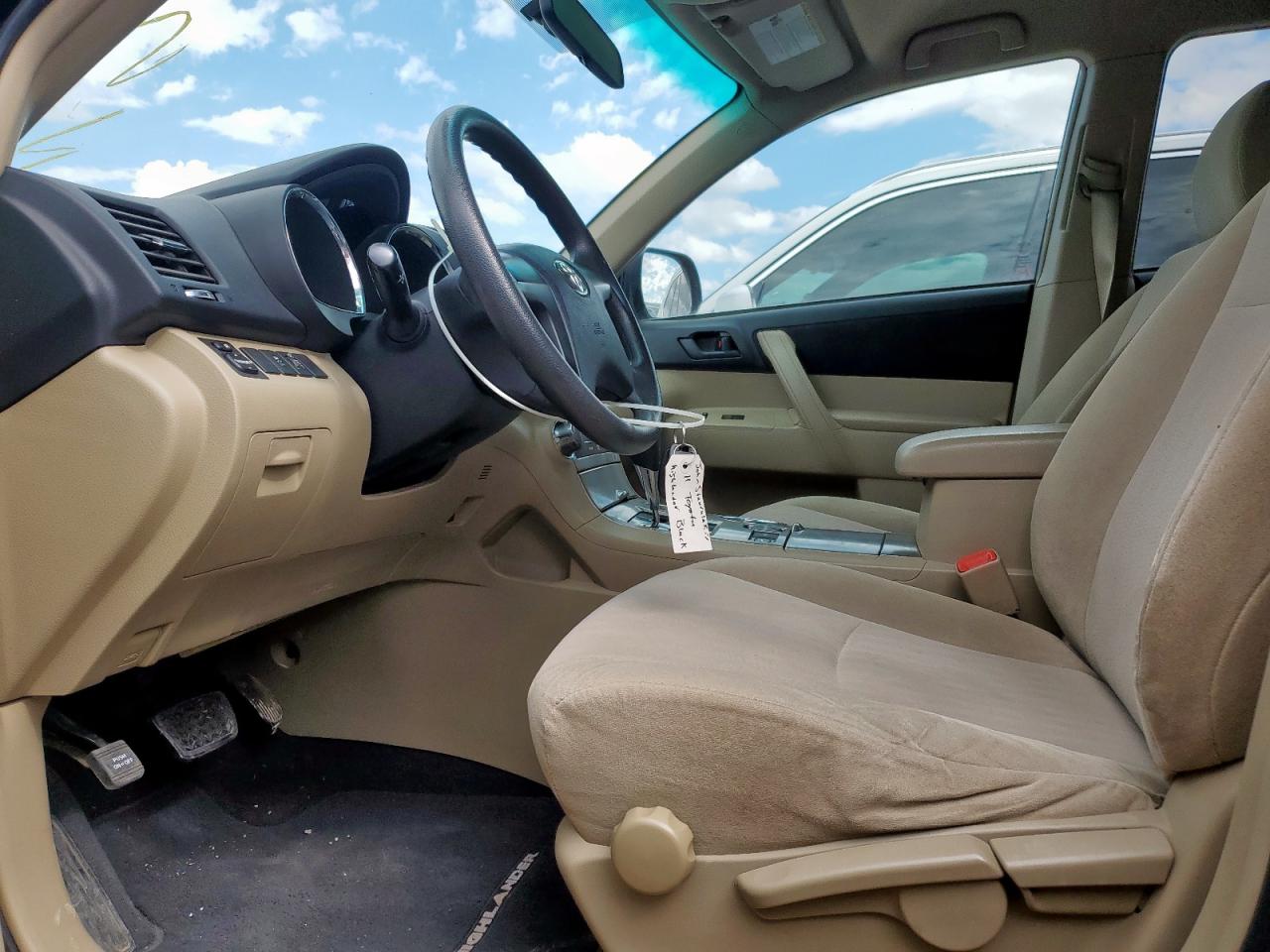2011 Toyota Highlander Base VIN: 5TDZK3EH6BS035269 Lot: 85869845